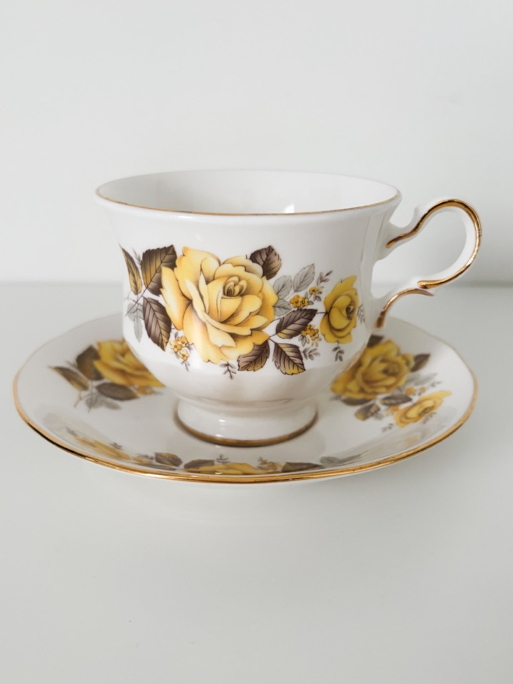 Vintage Queen Anne Fine Bone China Tea Cup & Saucer - Gold Filigree